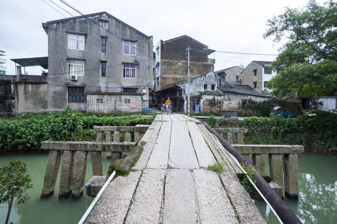 1587869387563673.jpg 1587869387563673.jpg