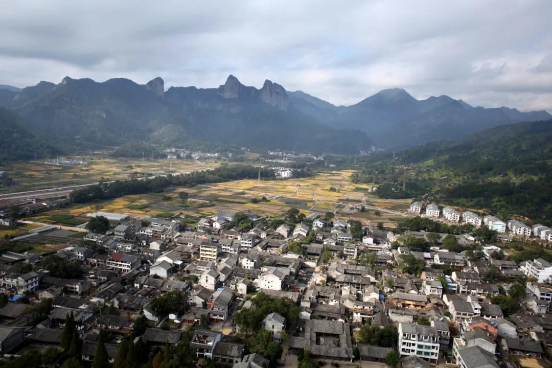 1587885716137921.jpg 1587885716137921.jpg