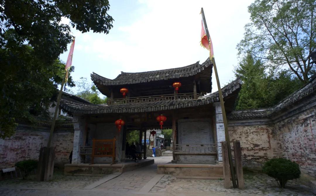 1587885744616688.jpg 1587885744616688.jpg